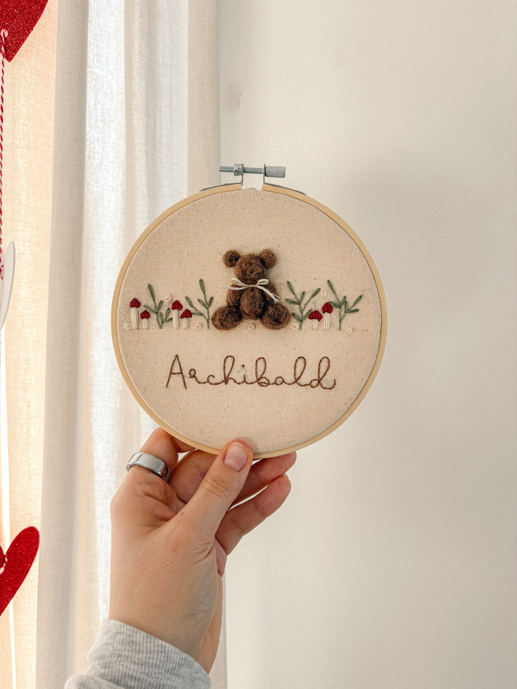 Feutrine avec prénom + petites broderies