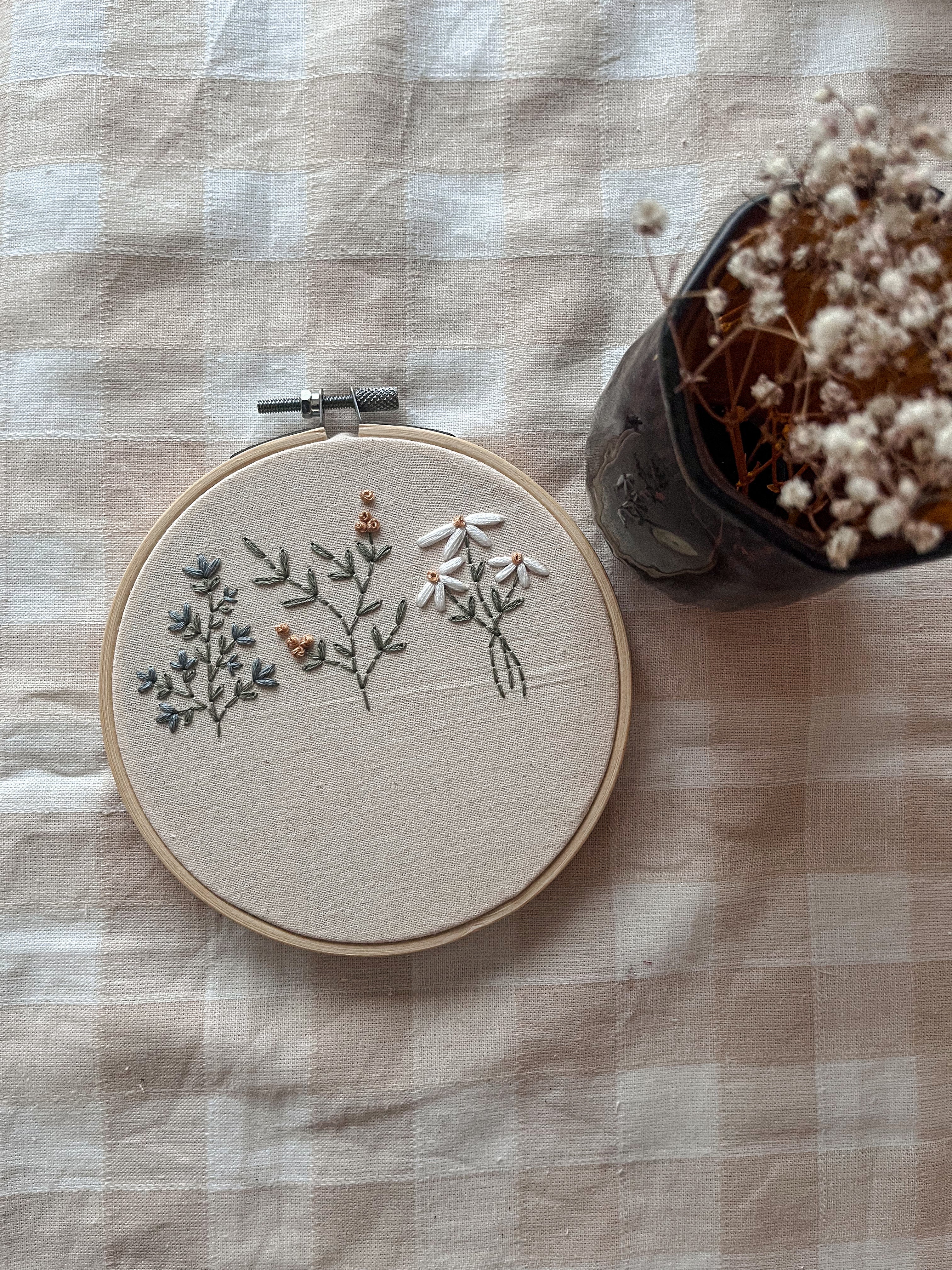 Broderie - Trio de fleurs