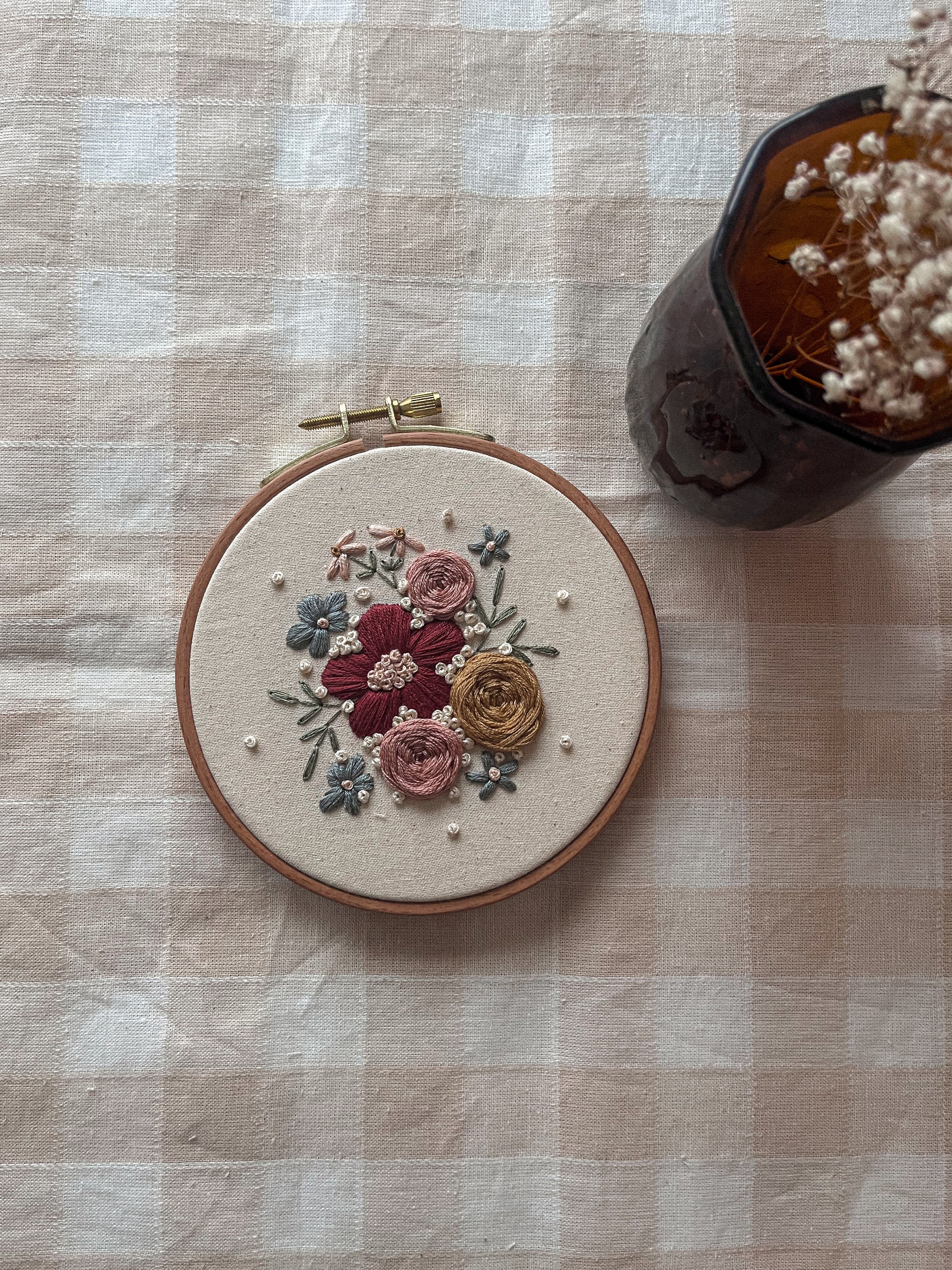 Broderie florale - Colorée