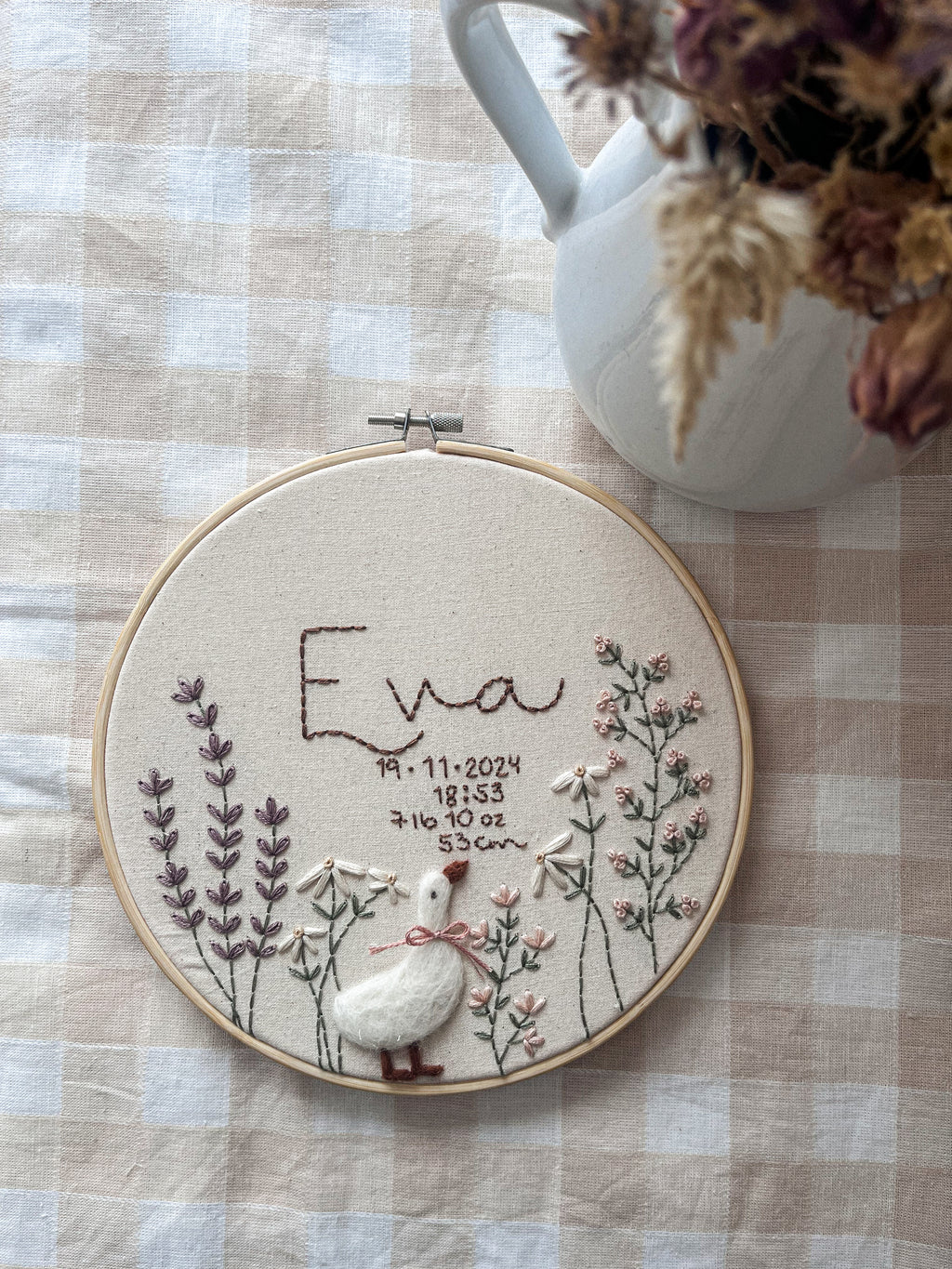 Broderie fleurs montantes
