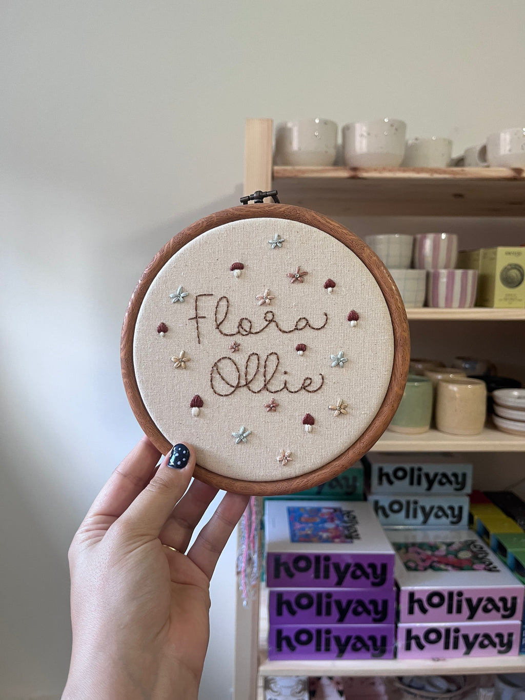 Prénom + quelques petites broderies