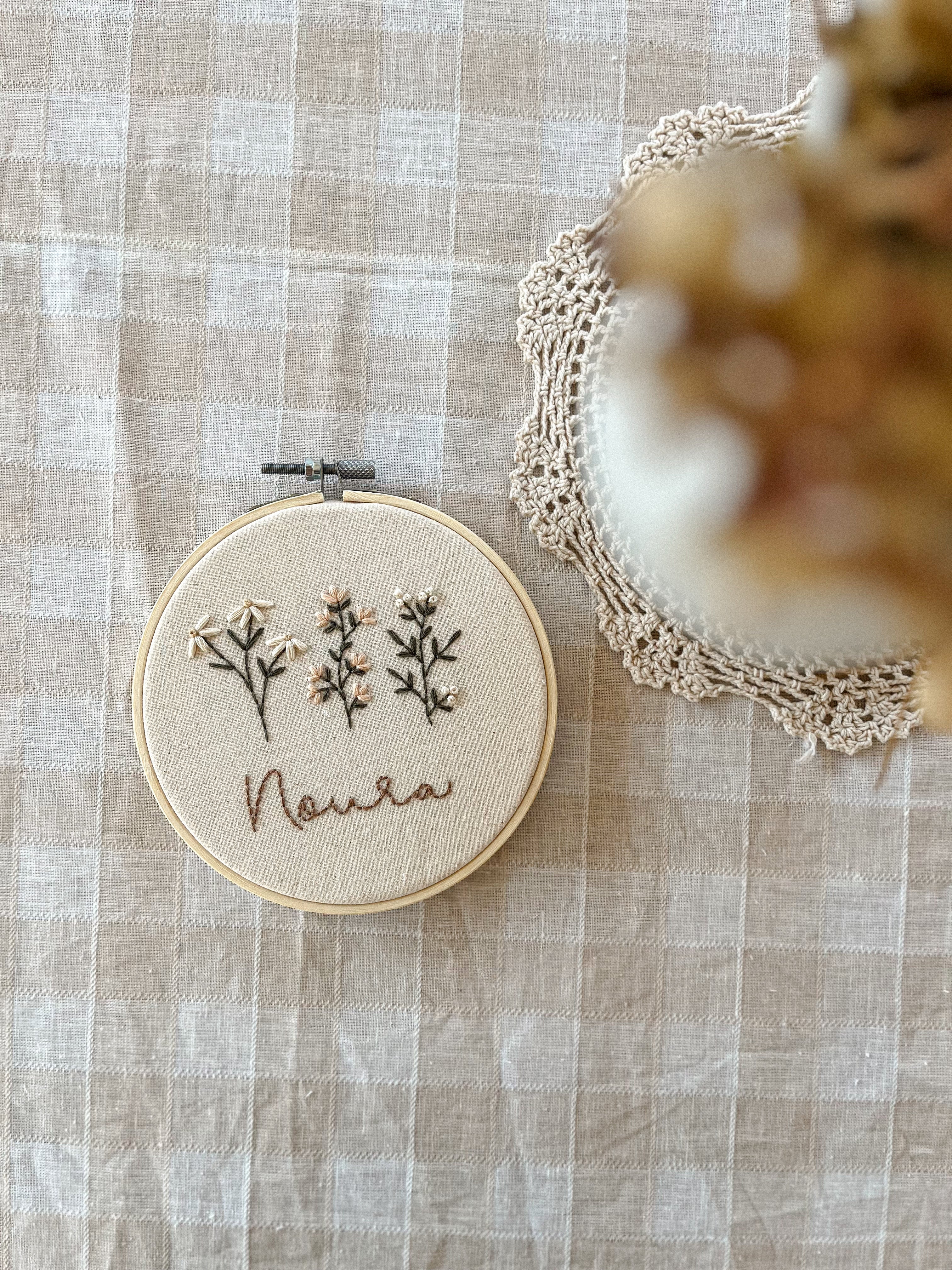 Broderie - Trio de fleurs